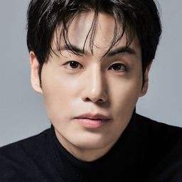 Na Hynu-woo - 逆球大叔演員 飾演Chicken man