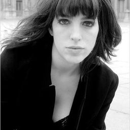 Sarah Cohen-Hadria 飾演 Mother