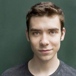 Cody Kostro - 朱爾斯演員 飾演Danny