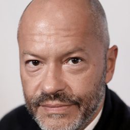 Fyodor Bondarchuk 飾演 self