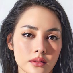 Bongkod Bencharongkul 飾演 Aunt Waad