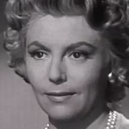 Marie Sabouret 飾演 Mado