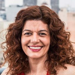 Gilda Nomacce 飾演 Antonio's Wife