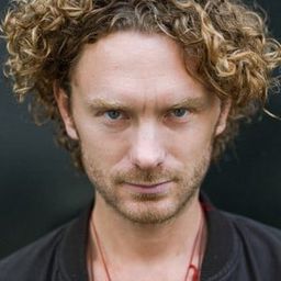 Sjoerd Dragtsma 飾演 Mitch