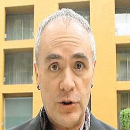 Juan Antonio Edwards - The She Wolf's Orgy演員 飾演Ángel