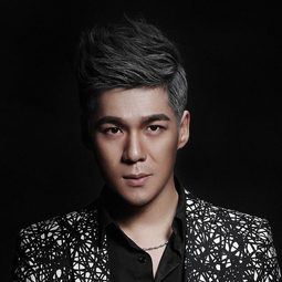 蘇德倫 飾演 Tang Hu