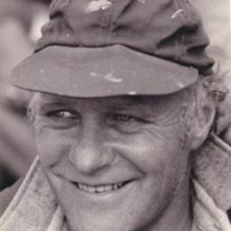 Pierre Gobeil 飾演 Le patron