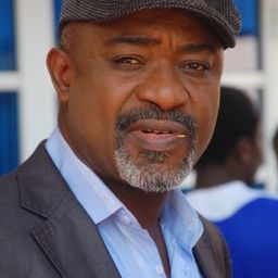 賓博·曼努埃 飾演 Canon Kuforiji