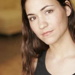 艾美莉卡·楊 飾演 Barbie 'Malibu' Roberts (voice)