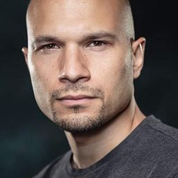 Sonny Louis 飾演 Lustful Mutant Raver