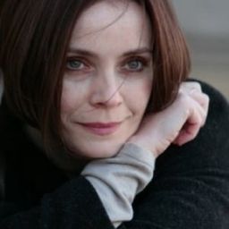 Galatea Ranzi 飾演 La madre