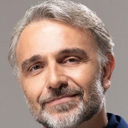 Fanis Mouratidis - Βank Bang演員 飾演crane driver