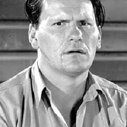 Warren Hymer 飾演 Kid Mulligan