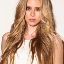 蘿瑞多·佩拉爾塔 飾演 Gabby