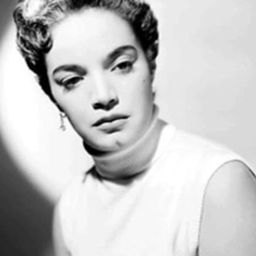 Leonor Llausás 飾演 