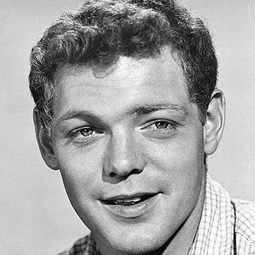 James MacArthur 飾演 Fritz