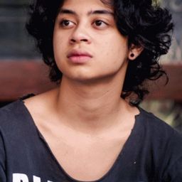 巴斯蒂安·施特爾 飾演 Yudhis