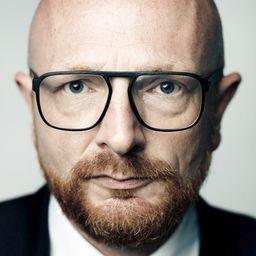 Mads Brügger 飾演 Self