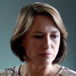 Montse Mostaza - 殺神十號演員 飾演Sandra