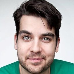 皮奧特·麥可 飾演 