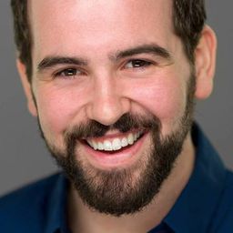 Matt Bittner 飾演 Fred