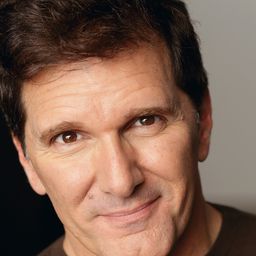 威廉達菲 飾演 Richard Addis