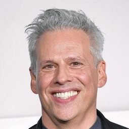 佐殊派艾士 - 老朋友演員 飾演Jerry