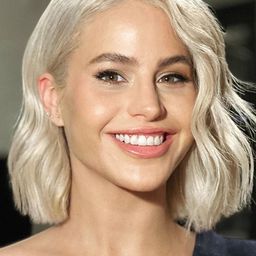 伯舒雅·佩金 飾演 