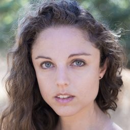 Jaedra DiGiammarino 飾演 Amber