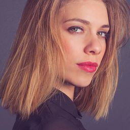 瑪麗亞·梅拉 飾演 Lidia Vega