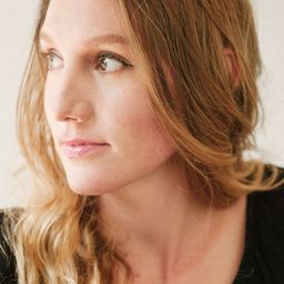 Bryerly Long 飾演 Tania