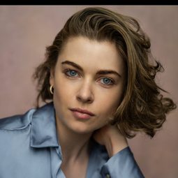 Juliette Crosbie - 血色羔羊演員 飾演Sister