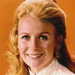 Juliet Mills - English Estate演員 飾演Mary