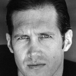 Gabriel Folse - 選美俏臥底演員 飾演Jerry Grant