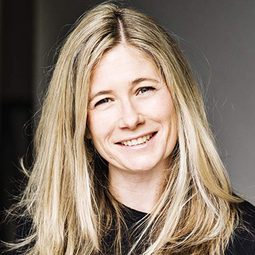 Kate Maravan 飾演 Marilyn