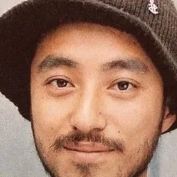 松岡俊介 - 最後的愛, 最初的愛演員 飾演