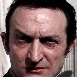 Jean Luisi 飾演 Jules