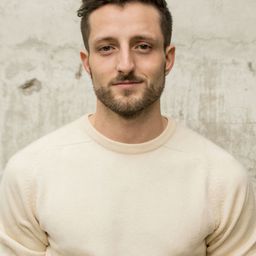 艾米里歐·奎克 飾演 Gabriel