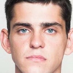 Georgiy Kudrenko 飾演 Zhora