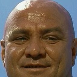 Pietro Ceccarelli 飾演 Military Bouncer / Peter Jacob