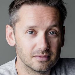 Jan Martin Johnsen 飾演 Konrad (voice)