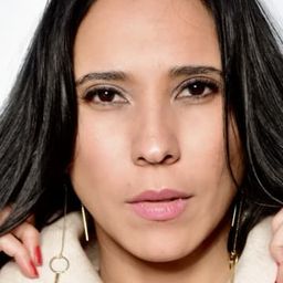 Yuliet Cruz 飾演 Lía