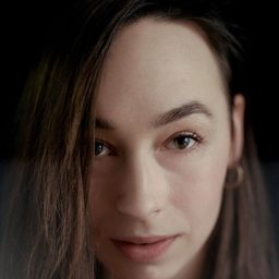 Anna Kratochvílová - 利迪策大屠殺演員 飾演Ruzenka