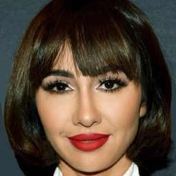 潔姬·克魯茲 飾演 Freddie