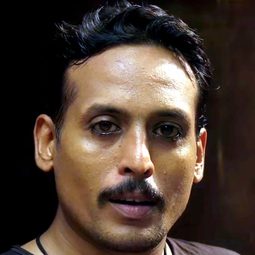 Sujith Sankar 飾演 