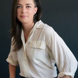 Alexandria Bombach - 鎖不住的使命導演