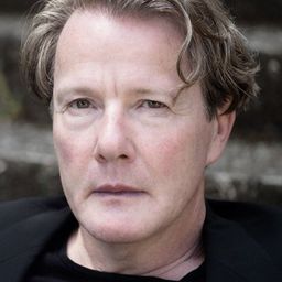 Torsten Ranft 飾演 Dr. Hübner