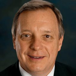Dick Durbin 飾演 Self - Illinois Senator