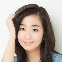 青木広子 飾演 Hanae Wakatsuki
