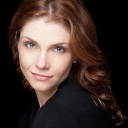 Michelle Nightingale - 鬼敲門演員 飾演Eastern Suburbs Mum 3